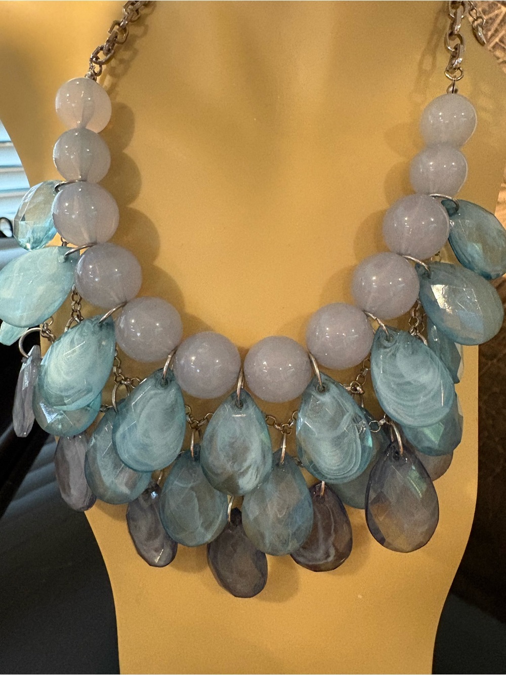 Elegant Blue Teardrop Statement Necklace